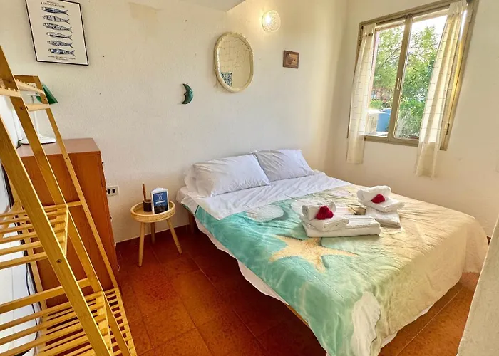 Tina's Tiny House - 10 Meters From The *