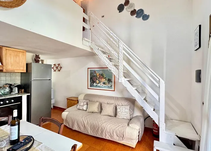 Tina's Tiny House - 10 Meters From The بيت للعطل *