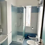Tina's Tiny House - 10 Meters From The * オルビア
