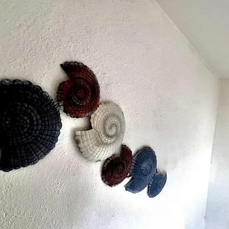 Tina's Tiny House - 10 Meters From The Сasa de vacaciones *