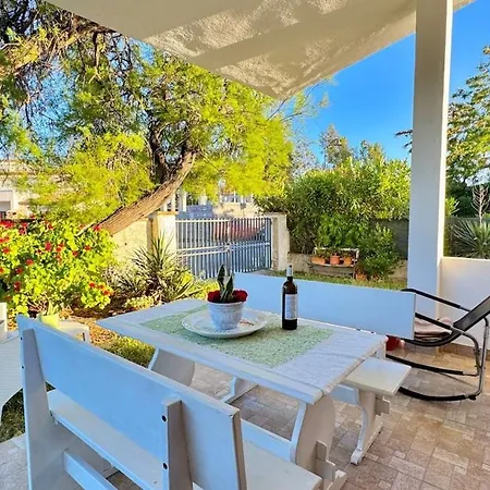 Tina's Tiny House - 10 Meters From The Holiday home Olbia