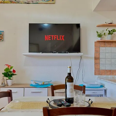 Tina's Tiny House - 10 Meters From The Holiday home Olbia