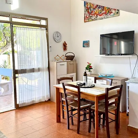 Holiday home Tina's Tiny House - 10 Meters From The *