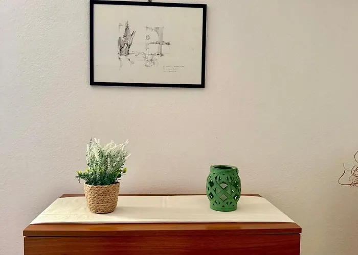 Tina's Tiny House - 10 Meters From The